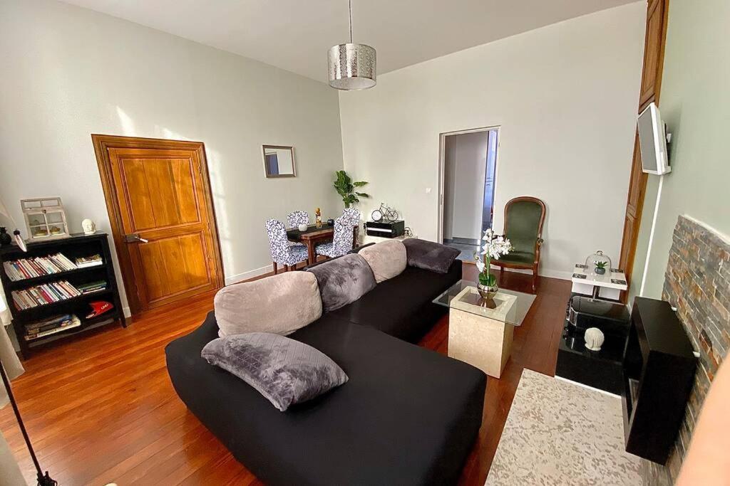 Appartement : Le Petit Paradis De La Loire ラ・シャリテ エクステリア 写真